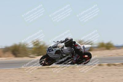 media/Apr-20-2025-CVMA (Sun) [[39090e8767]]/Race 9-Formula LW Twins Shootout/